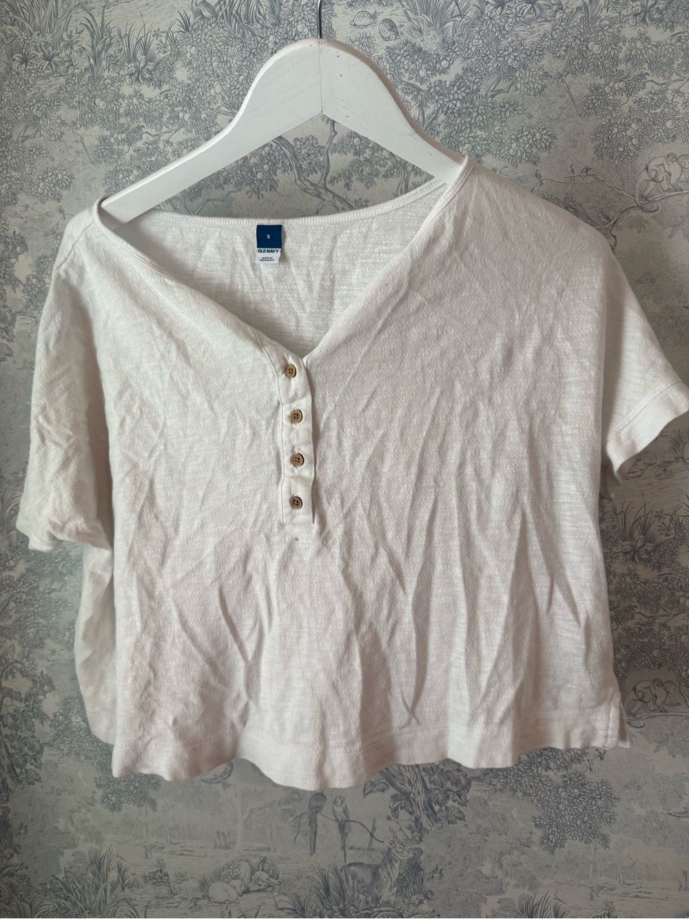 Old Navy White Short-Sleeve Cropped Henley Tee - S